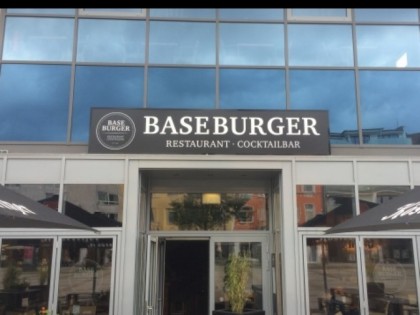 照片: BASEBURGER